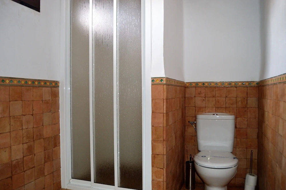 Apartamentos Turísticos - Hostal Los Alisos