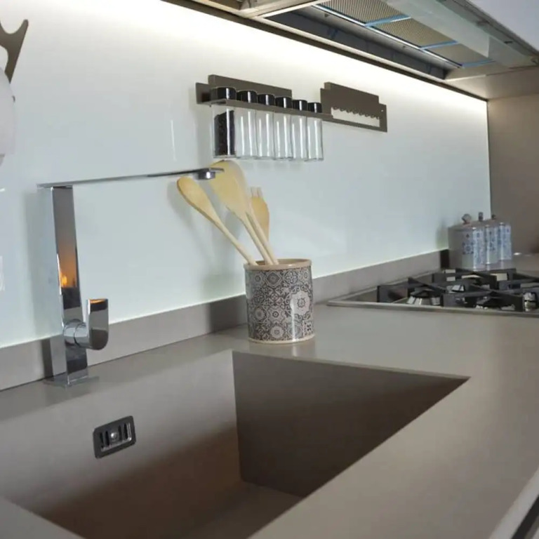 Appartamento Orchidea in Residence con Piscina Condominiale