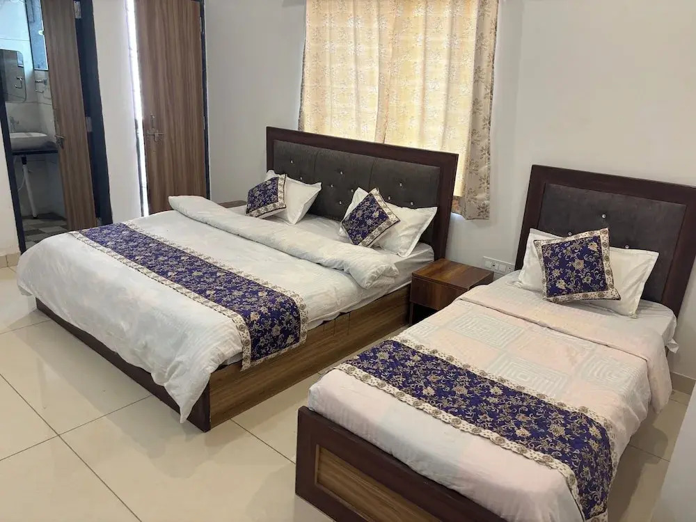 Hotel Rajhans