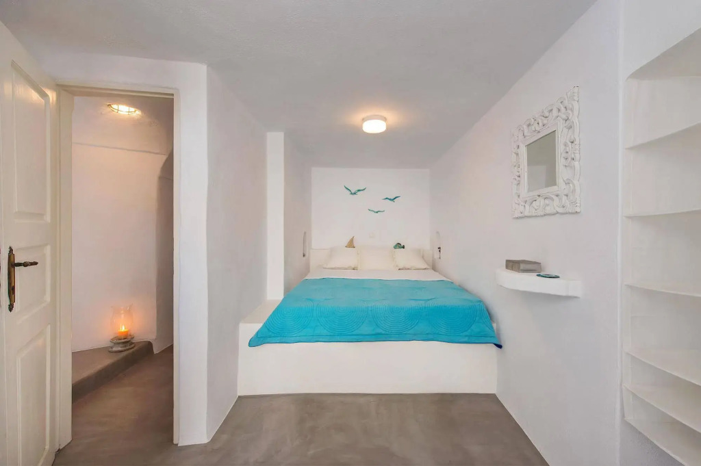 White Cave Private Villa