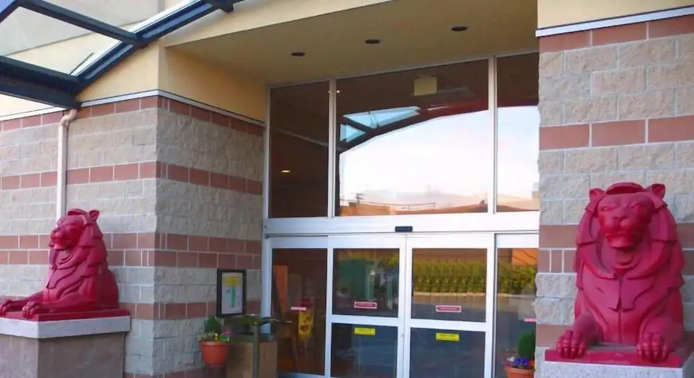 Red Lion Inn and Suites Victoria
