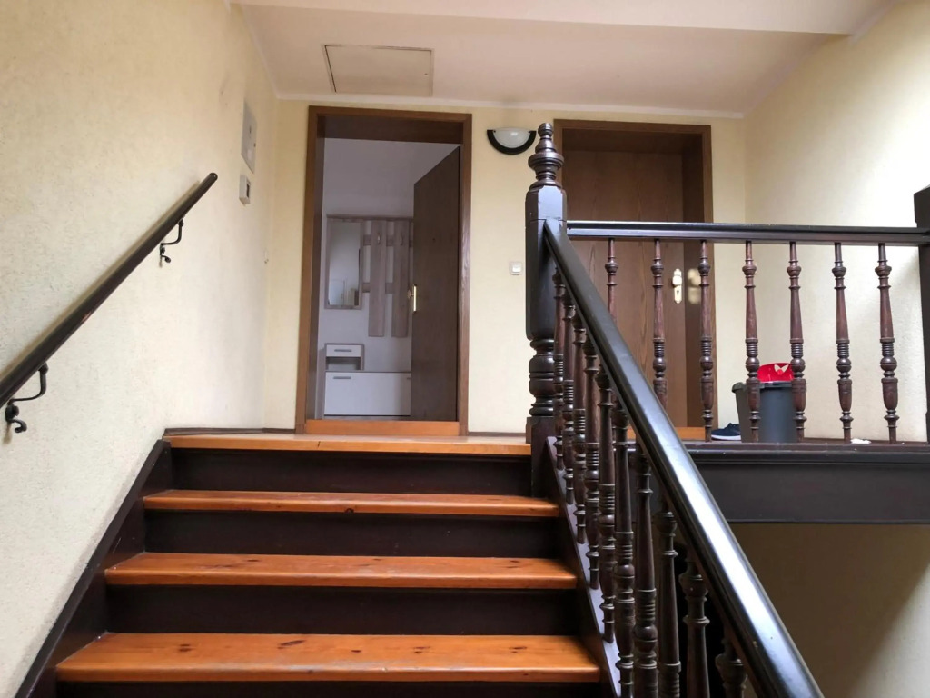 Kuschelige Dachgeschosswohnung am Clarapark