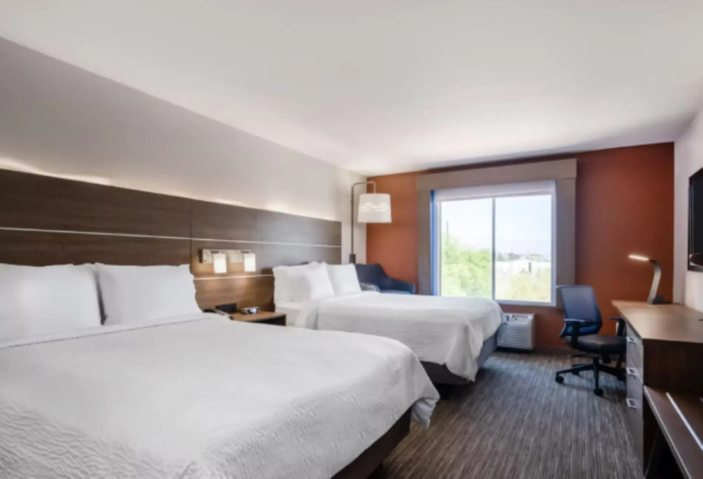 Holiday Inn Express & Suites Tucson by IHG
