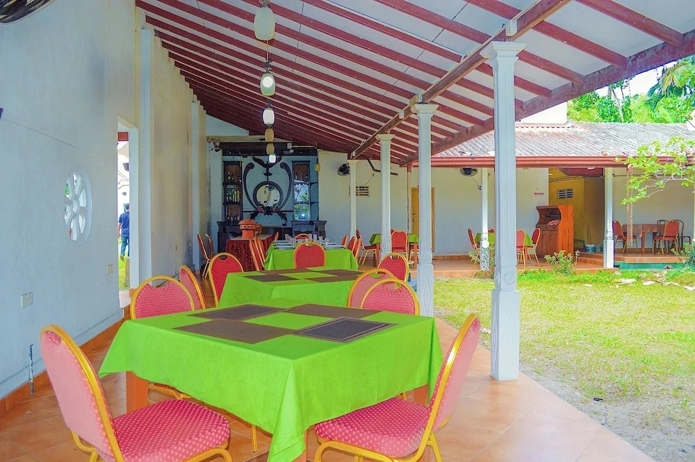 Green View Hotel