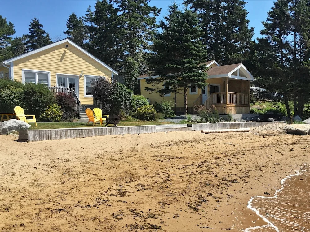Larinda's Landing Oceanfront Cottages