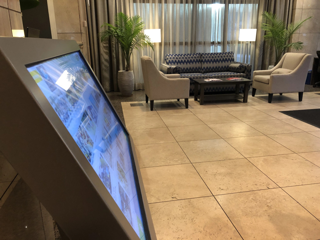 Landis Hotel & Suites