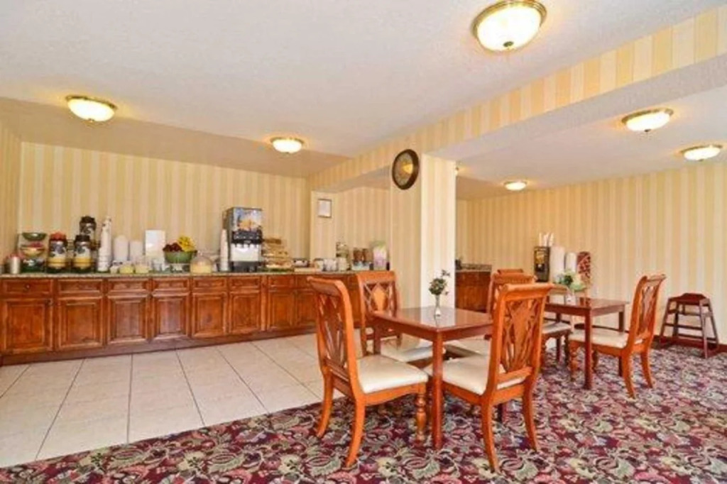 stayAPT Suites Alexandria-Fort Belvoir
