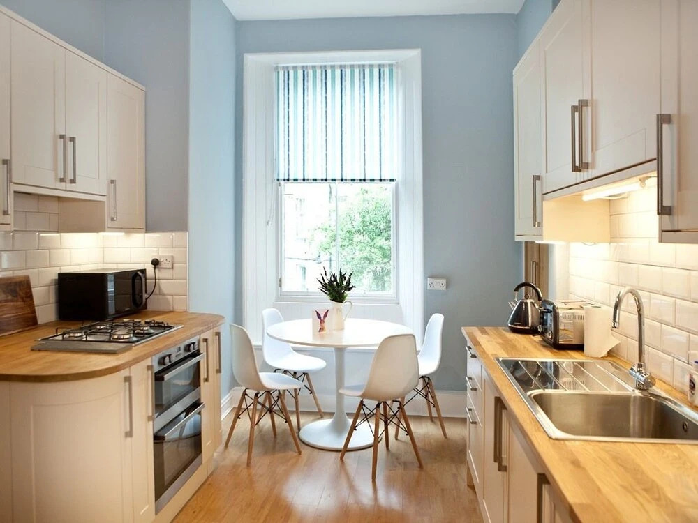 Edinburgh Serviced Apartment