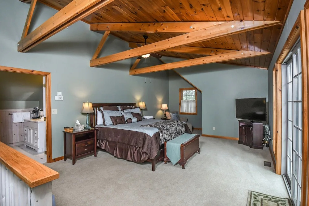 Country Roads Cabin