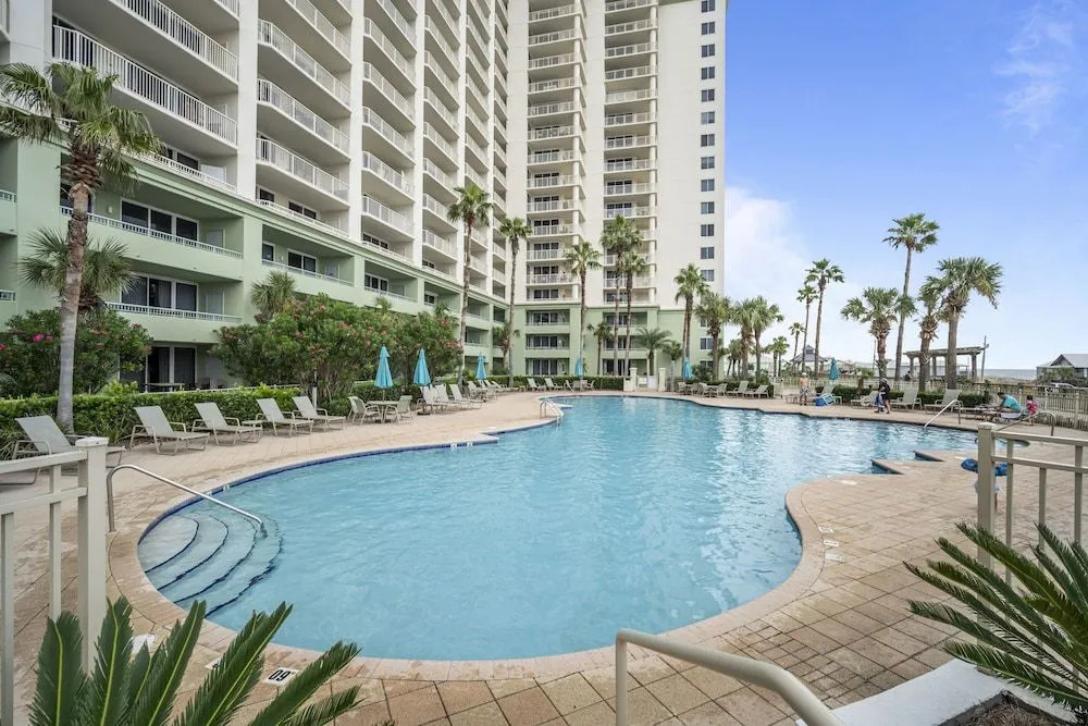 The Beach Club 806C