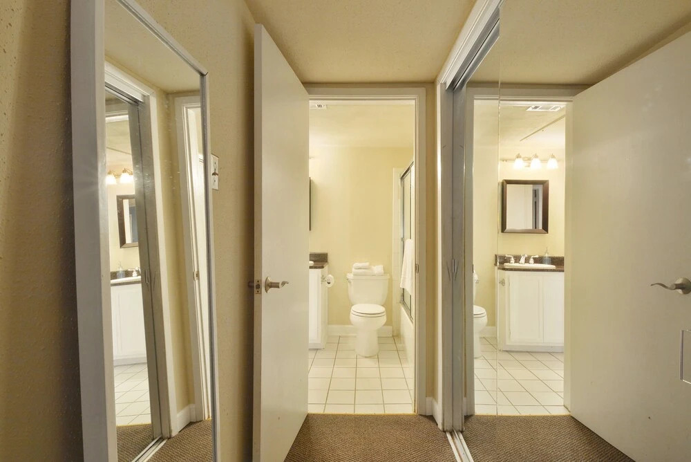 AustinStays 1 Bedroom Downtown Suite