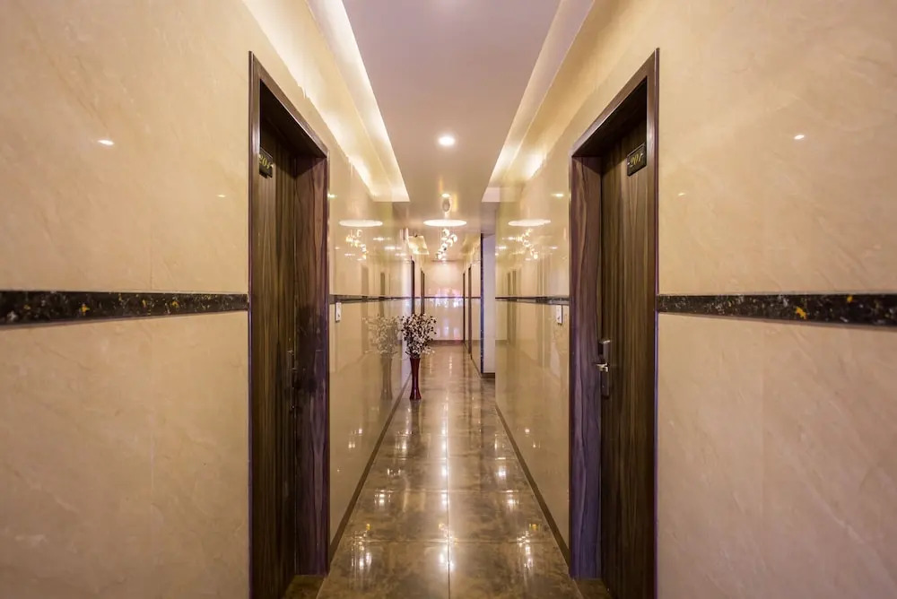 OYO 3323 Hotel Sheetal