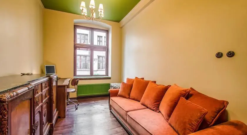 Maven Apartment