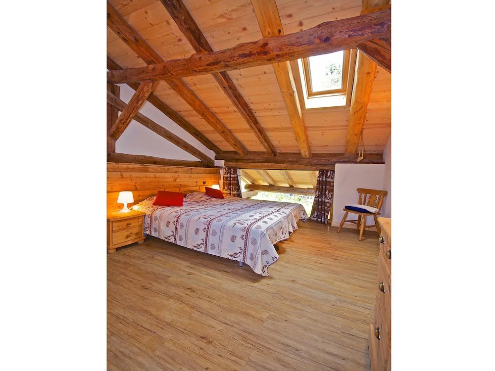 Pretty Chalet With Sauna & Skiing Nearby
