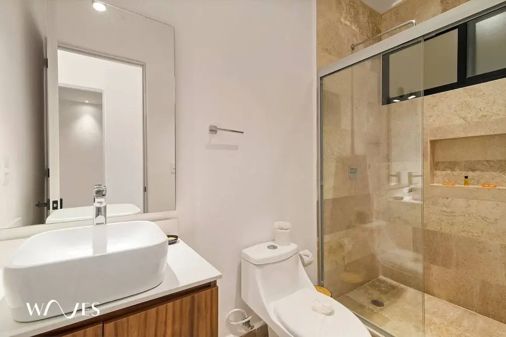 Great Located 1 Bedroom With Private Pool and Gym