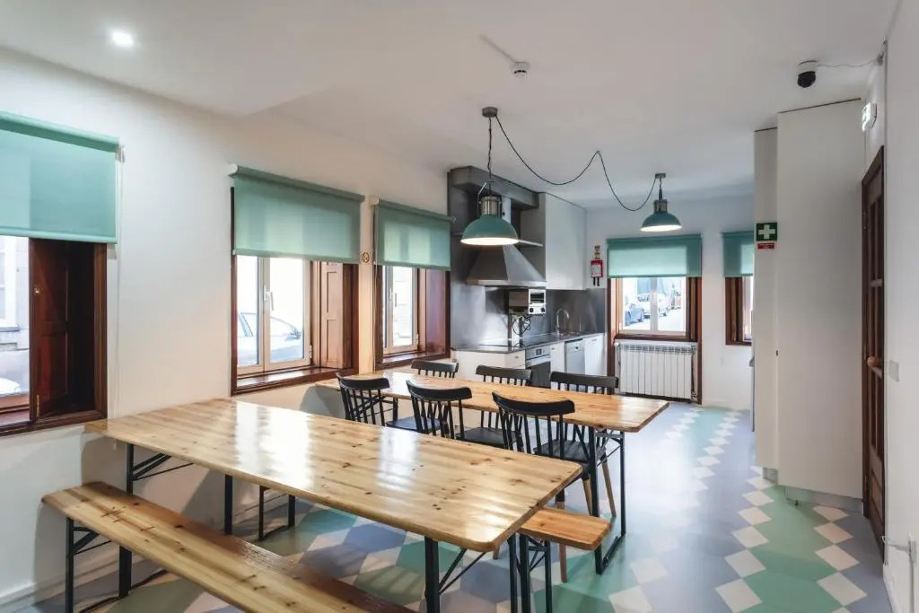 BeSmart Suites with Private WC by Home Sweet Home Aveiro