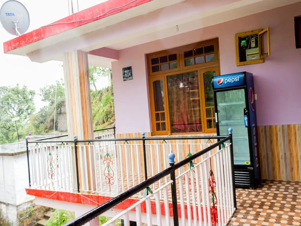 OYO 13846 Home Cozy Studio Naddi