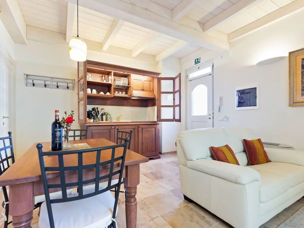 Charming apartment in Castellina in Chianti with garden
