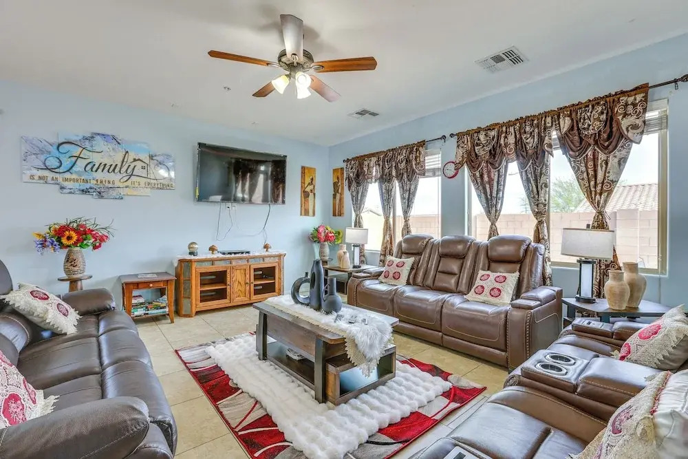 Furnished Patio! Retreat 12 Mi to Dtwn Phoenix