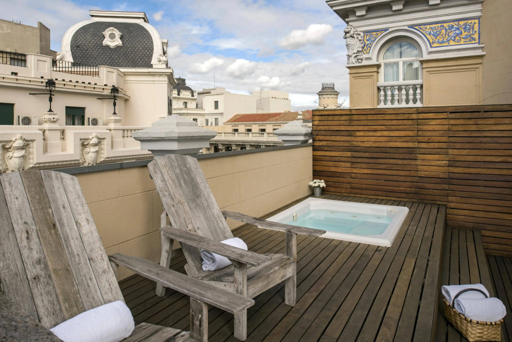 Отель Iberostar Las Letras Gran Via