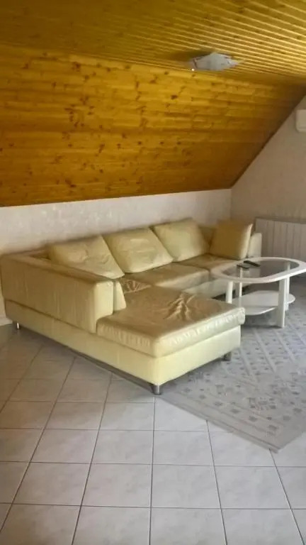 Borostyán Nyaralóház Balatonboglár