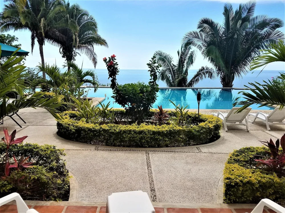Vista Encantada 104