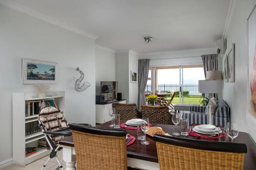 Illovo Beach Apartments at La Mer