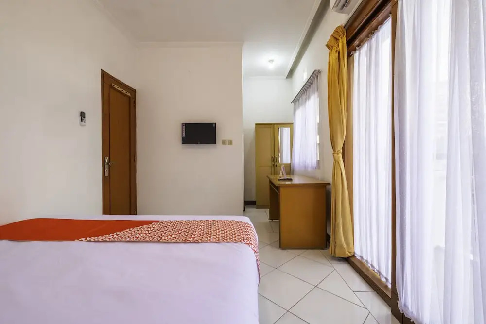 Sinulingga Residence by OYO Rooms