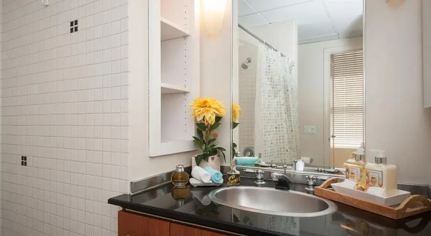 Sunshine Suites At 417