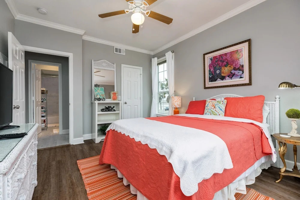 Seawall Condo Unit #626 2 Bedrooms 2 Bathrooms Condo