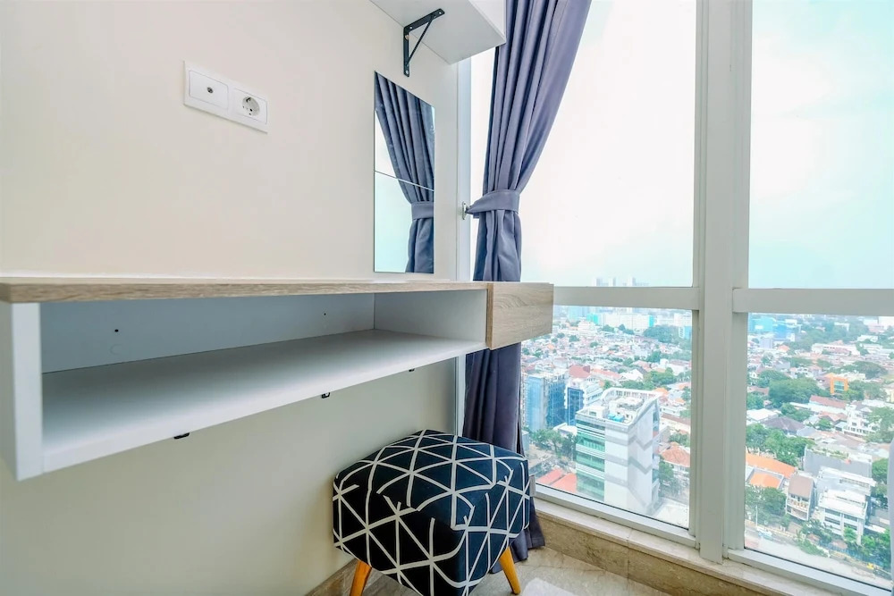 Modern Look And Comfy 2Br At Menteng Park Apartment