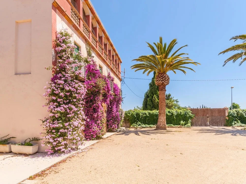 Holiday Home in St Pere Pescador with Pool