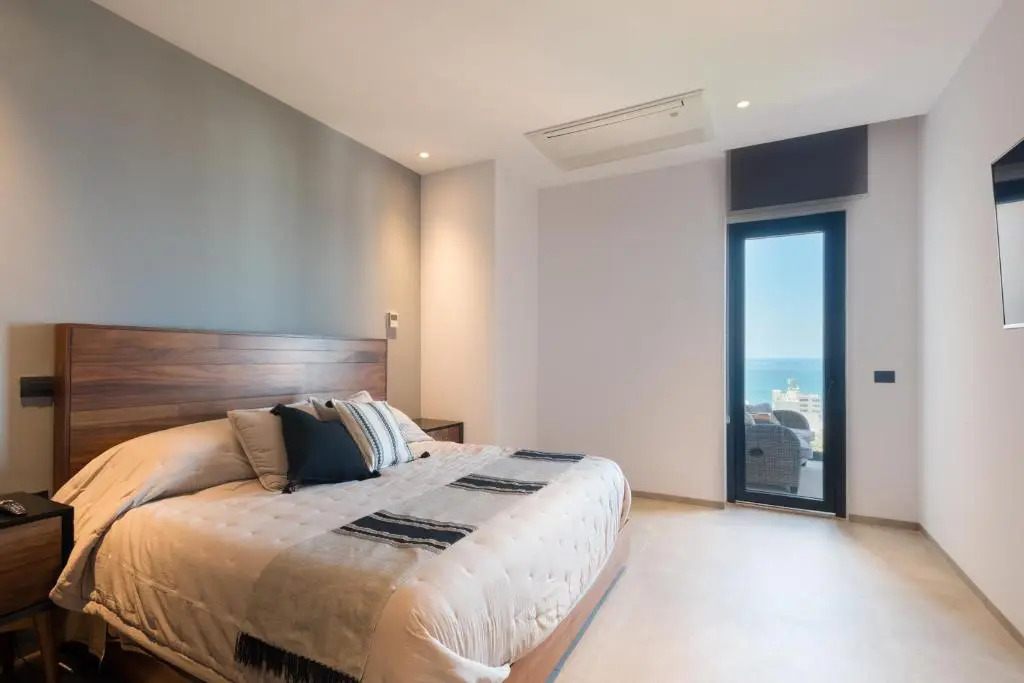 Sailview 112 - Sail View Romantic Zone Rooftop Pool Ocean Views