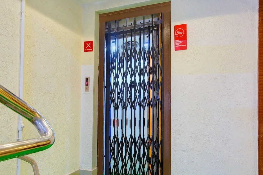 Hotel SVS Luxury Rooms JNTU-Kukatpally Hyderabad