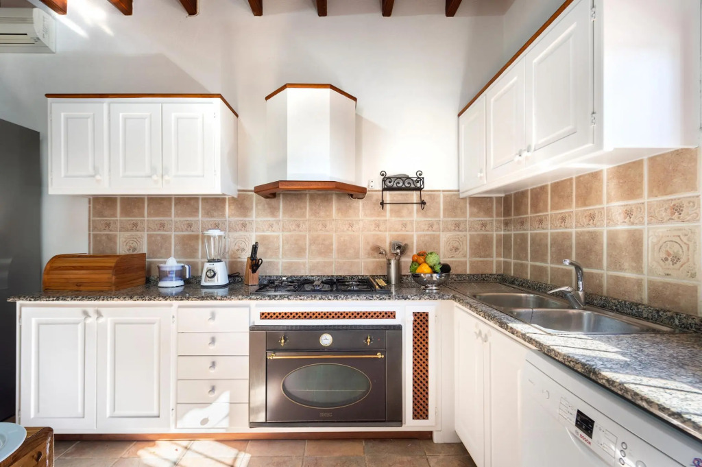 New! Villa Savinar in Es Cubells