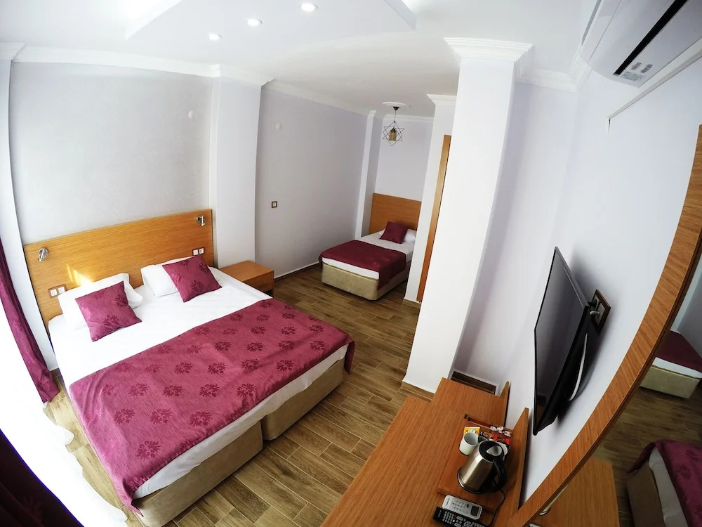 Queen Hotel