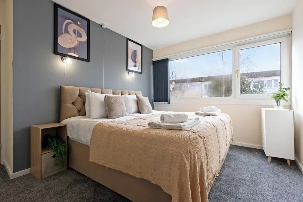 8guests-3br-parking-familyfriendly-nearairport