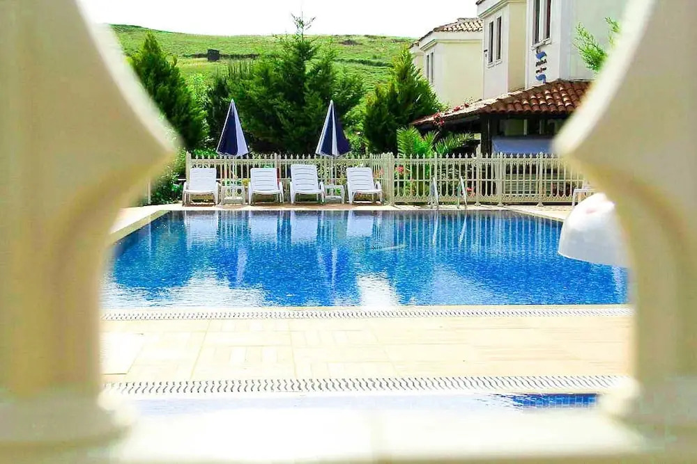 Destina Suit Hotel