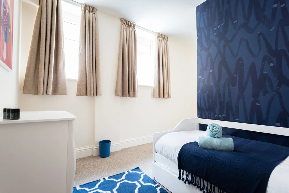 The Broadmead Jungle - Lovely & Central 3BDR Apartments	