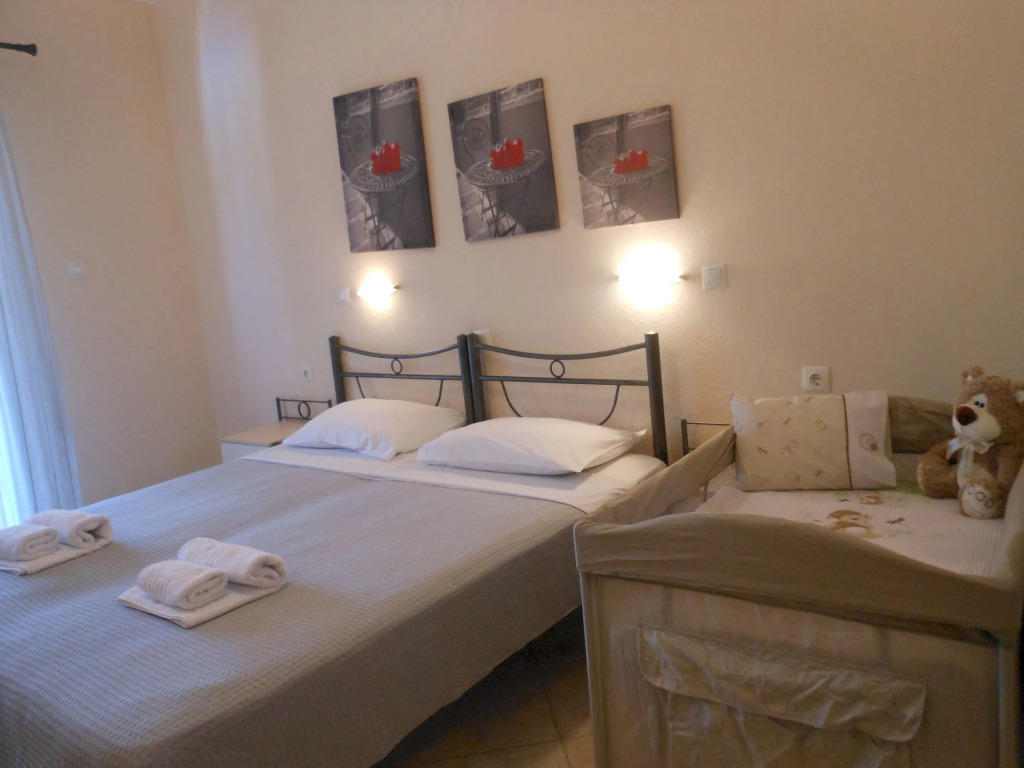 Ziogas Apartments