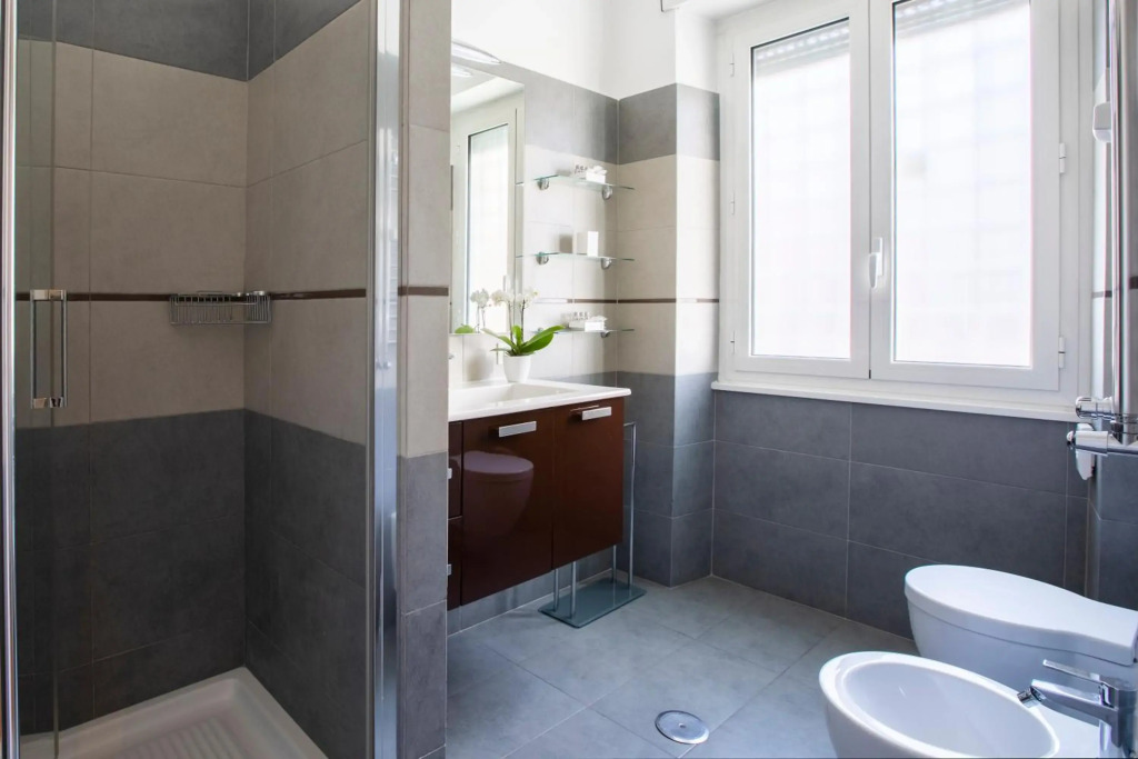 5-Bedroom and Terrace near Ostiense and San Saba