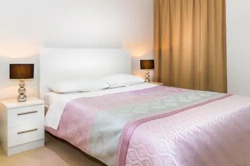 Surbiton Hills Apartment