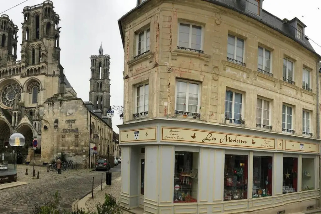 Suite de charme au pied de la cathédrale