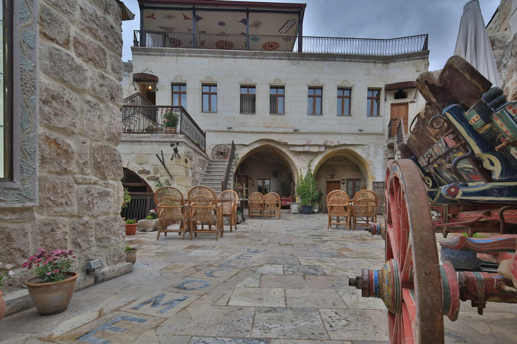 Chelebi Cave House