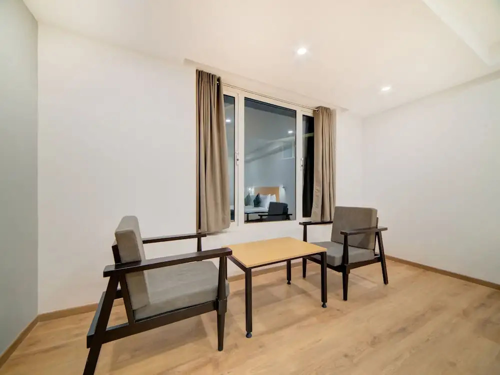 OYO Townhouse 777 - A3 empire