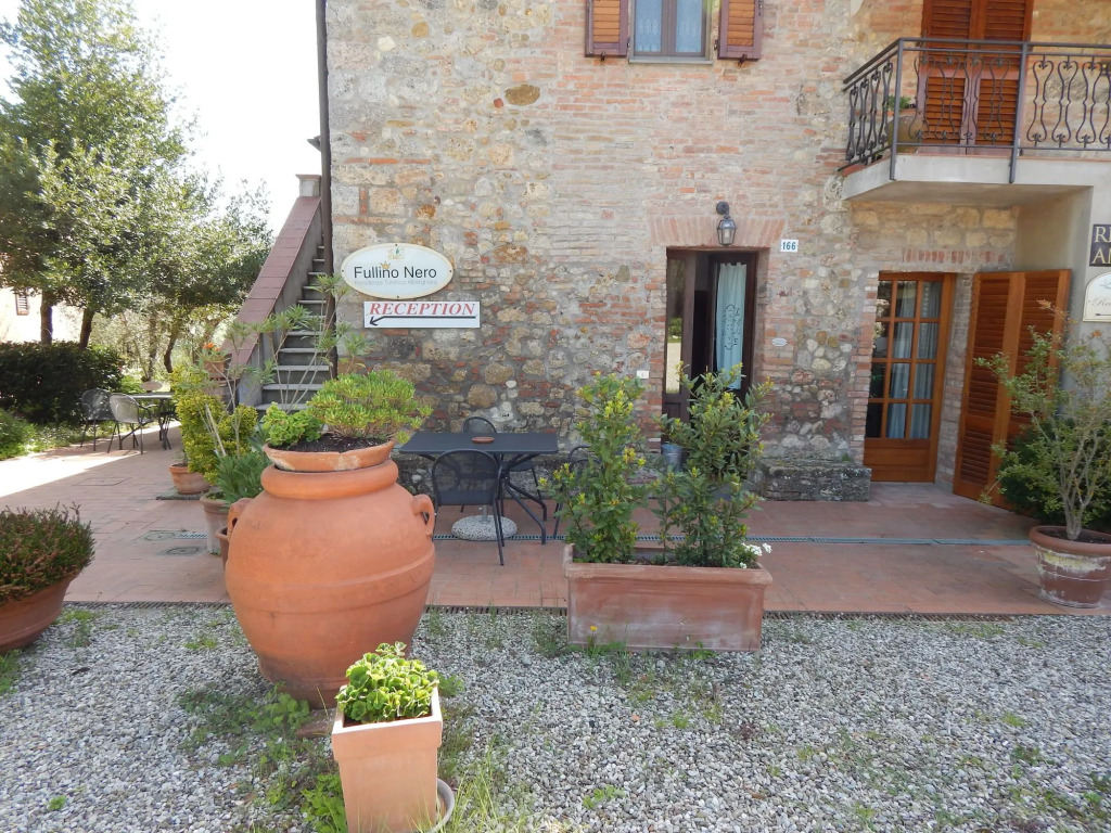 Fullino Nero Rta - Residenza Turistico Alberghiera