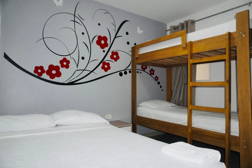 HOTEL BELLAMAR