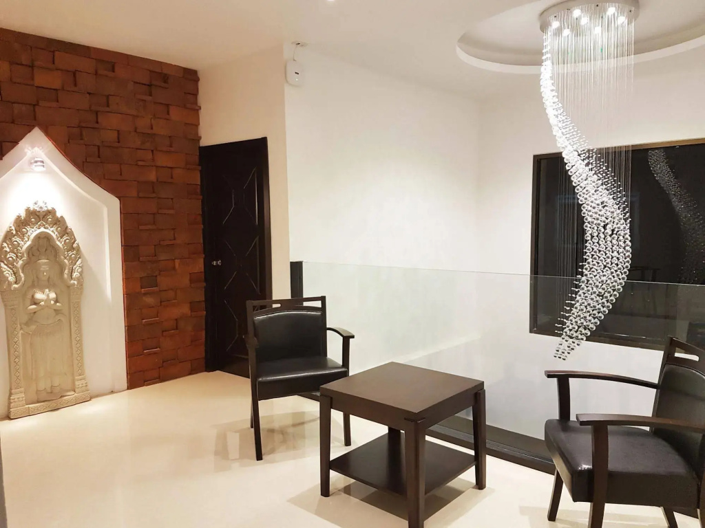 HIDELAND Luxury Pool Villa Pattaya Walking Street