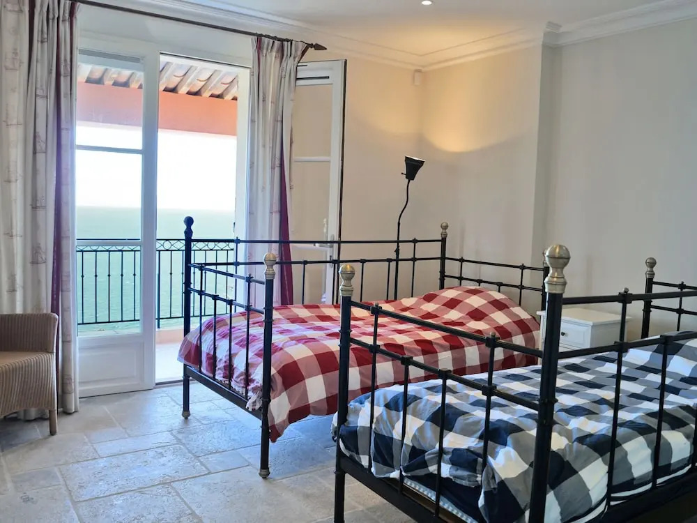 Villa in Anthéor, With Stunning sea Views and Private Swimming Pool