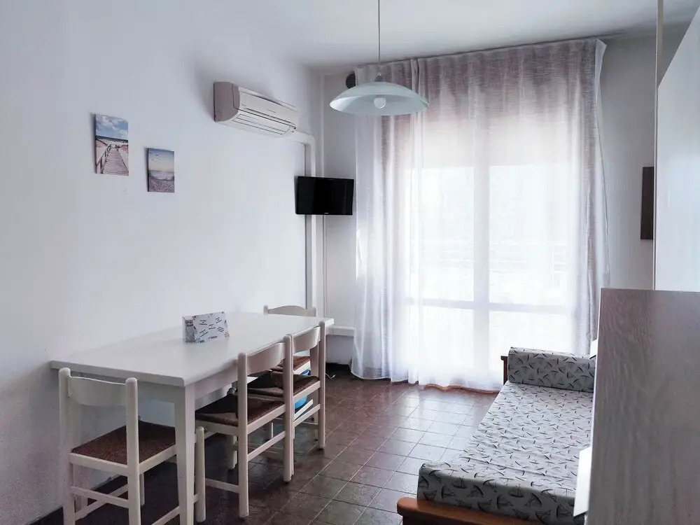 Spacious Apartment With Balcony by the sea